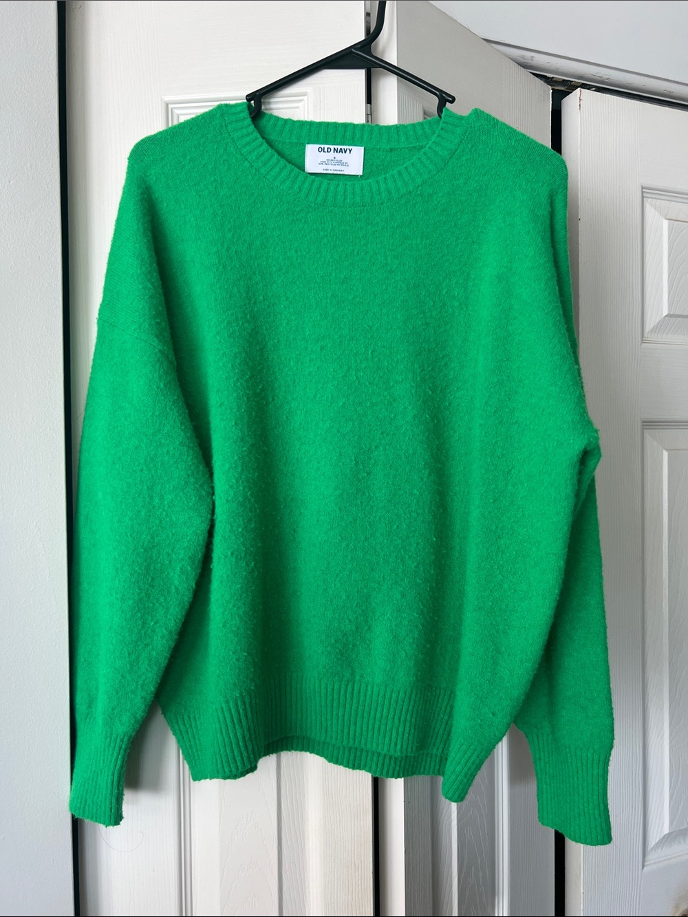 Old Navy Bright Green Crewneck Sweater